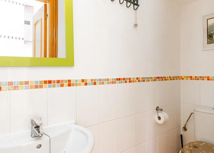 Tamango Hill, Villa *