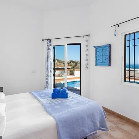 Tamango Hill Villa Private Pool Panoramic Views