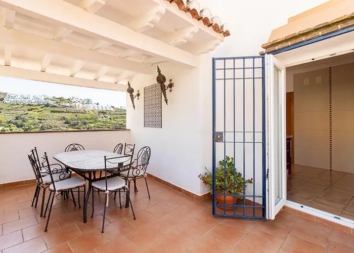 Tamango Hill, Villa *