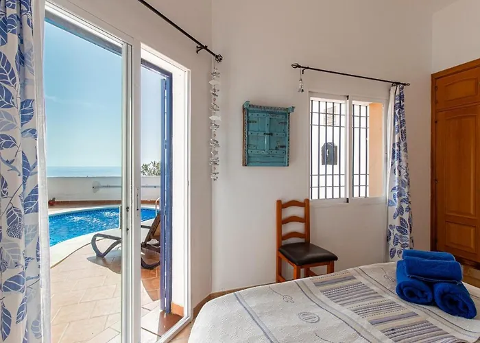 Tamango Hill, Villa Nerja