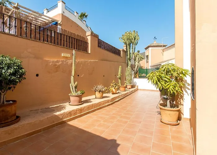 Tamango Hill, Вилла