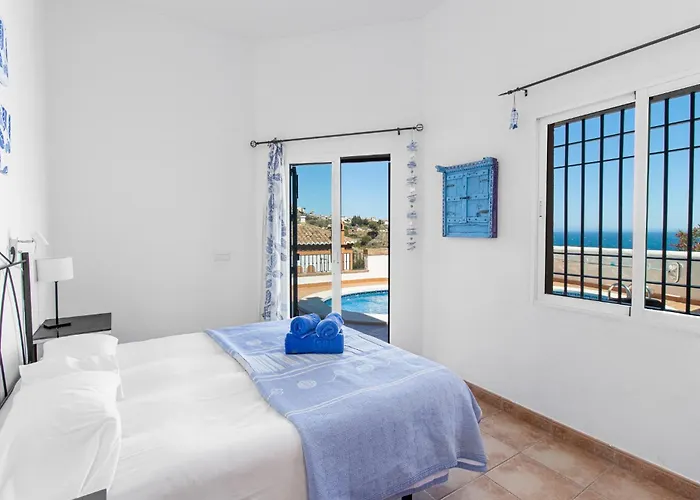 Tamango Hill Villa Private Pool Panoramic Views